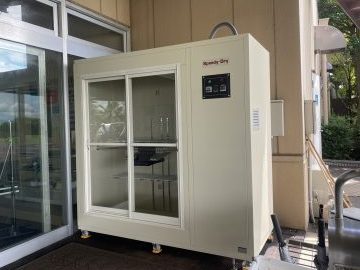 ゴルフ場レインコート業務用乾燥機