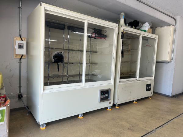 ヘルメット乾燥機